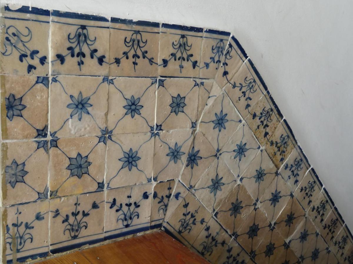 Chic Urban Retreat At Downtown With Balcony & Views, 5th-floor No Lift Appartement Lisboa