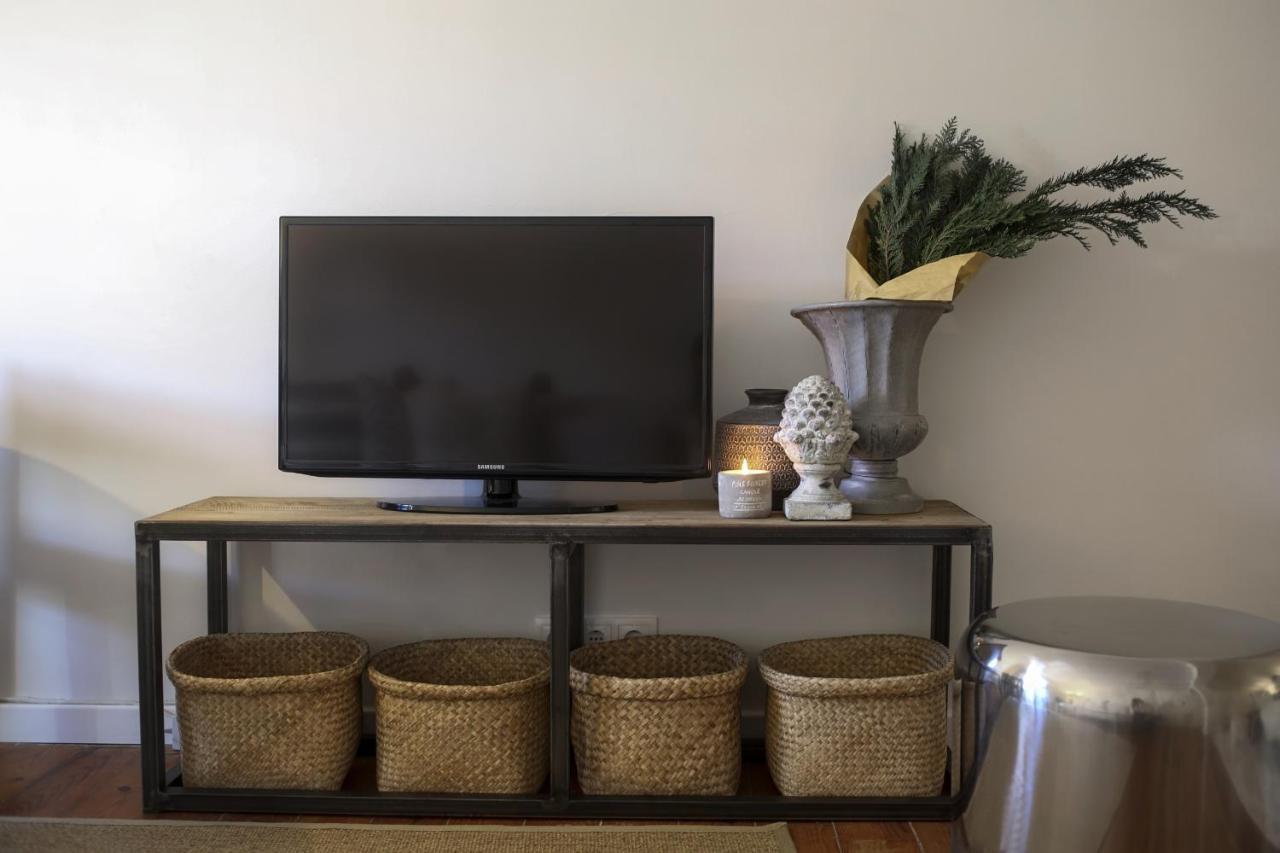 Lejlighed Chic Urban Retreat At Downtown With Balcony & Views Lisboa